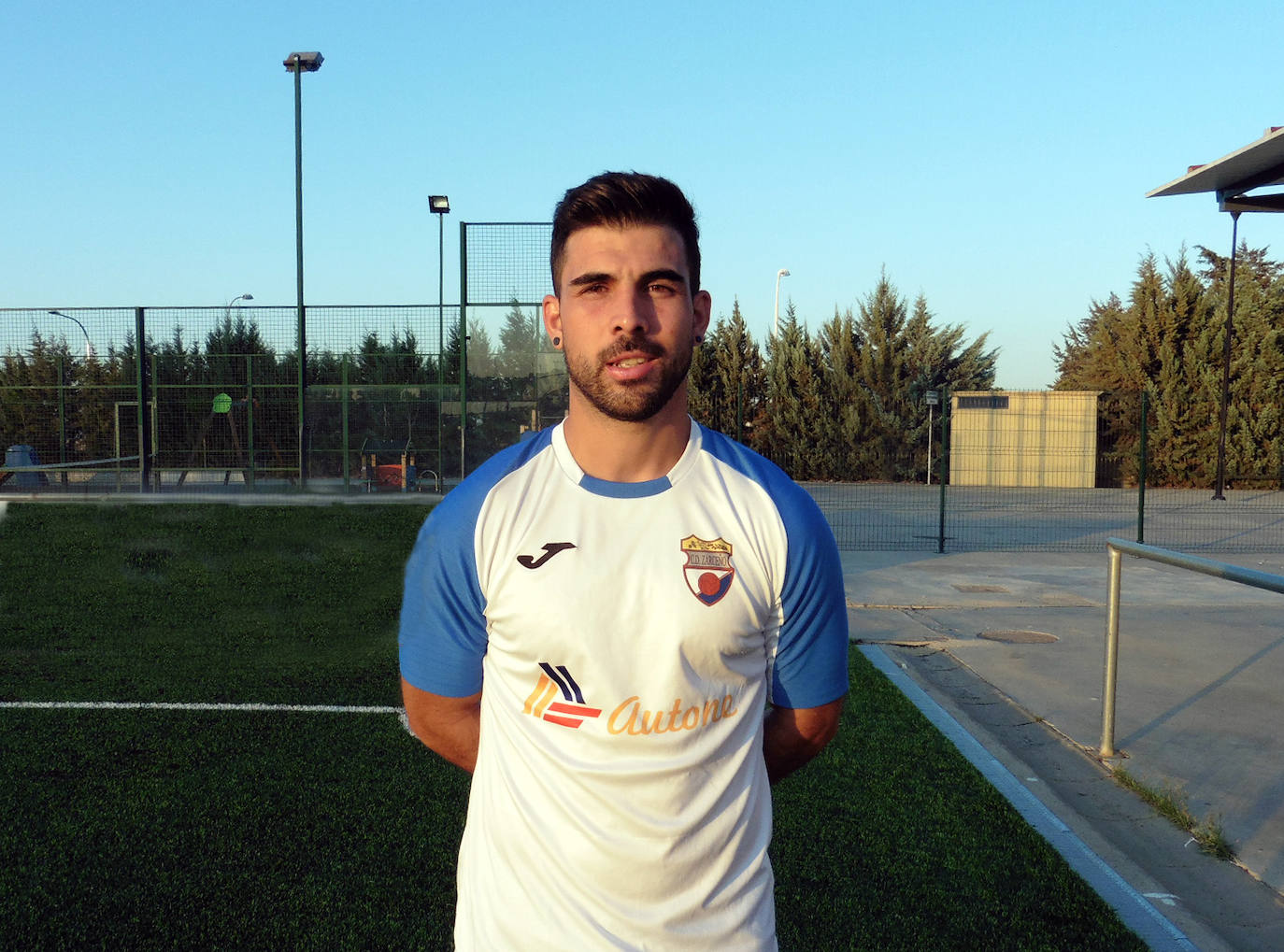 El capitán del CD Zarceño, José Mari 