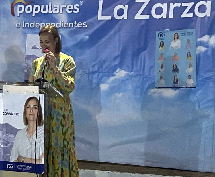 La candidata, Leonor Corbacho, durante su intervención