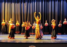 Zararte clausura el curso de baile flamenco