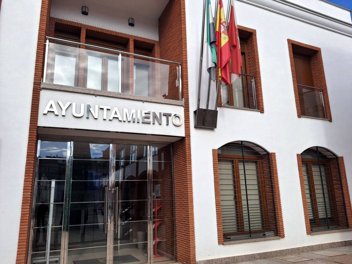 78 personas admitidas para una plaza de auxiliar administrativo del Ayuntamiento