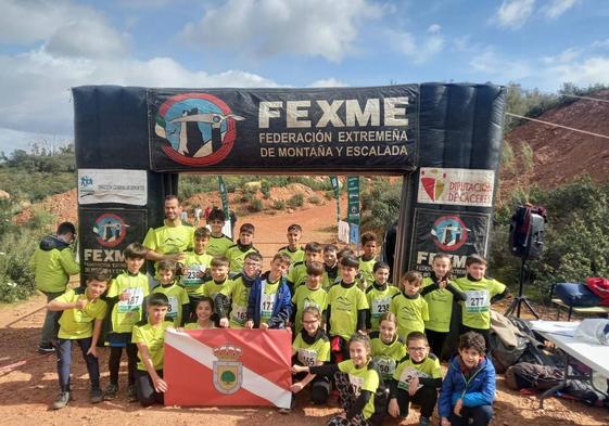 Integrantes de la Escuela Munipal de Atletismo de La Zarza