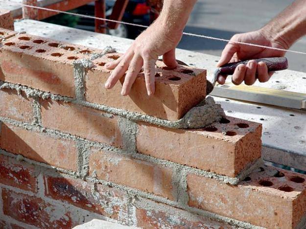 Se contratarán tres oficiales de segunda de la construcciónHOY