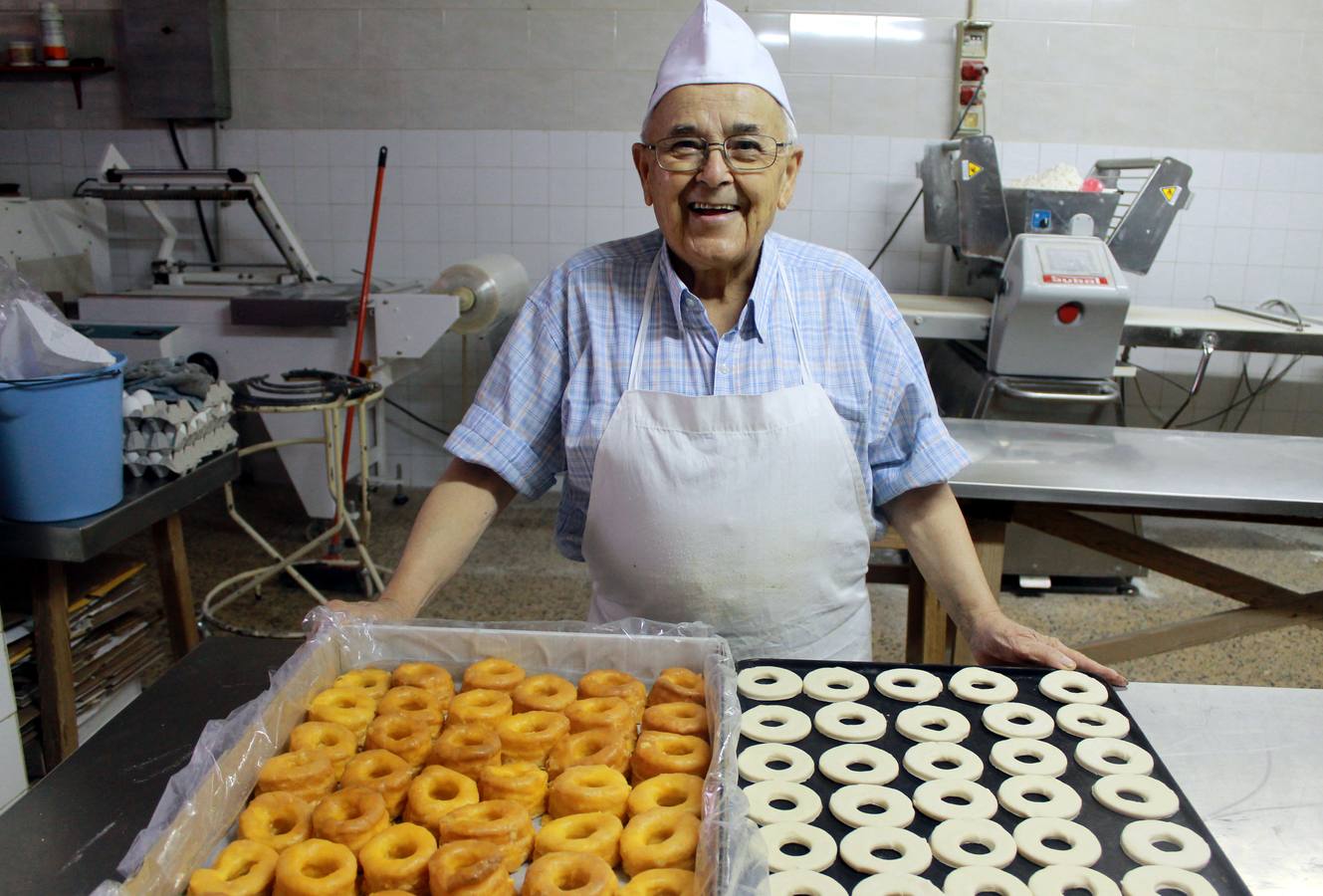 Mauro GonzálezGordillo, en el obrador