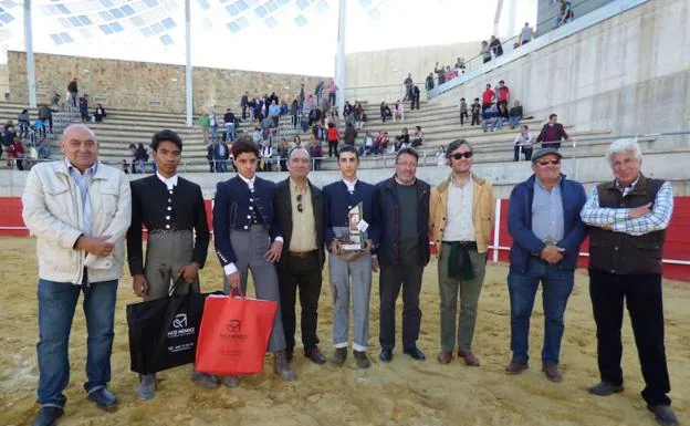 Manuel Perera se lleva el primer premio en el IV Bolsín Taurino 'Ciudad de Llerena'