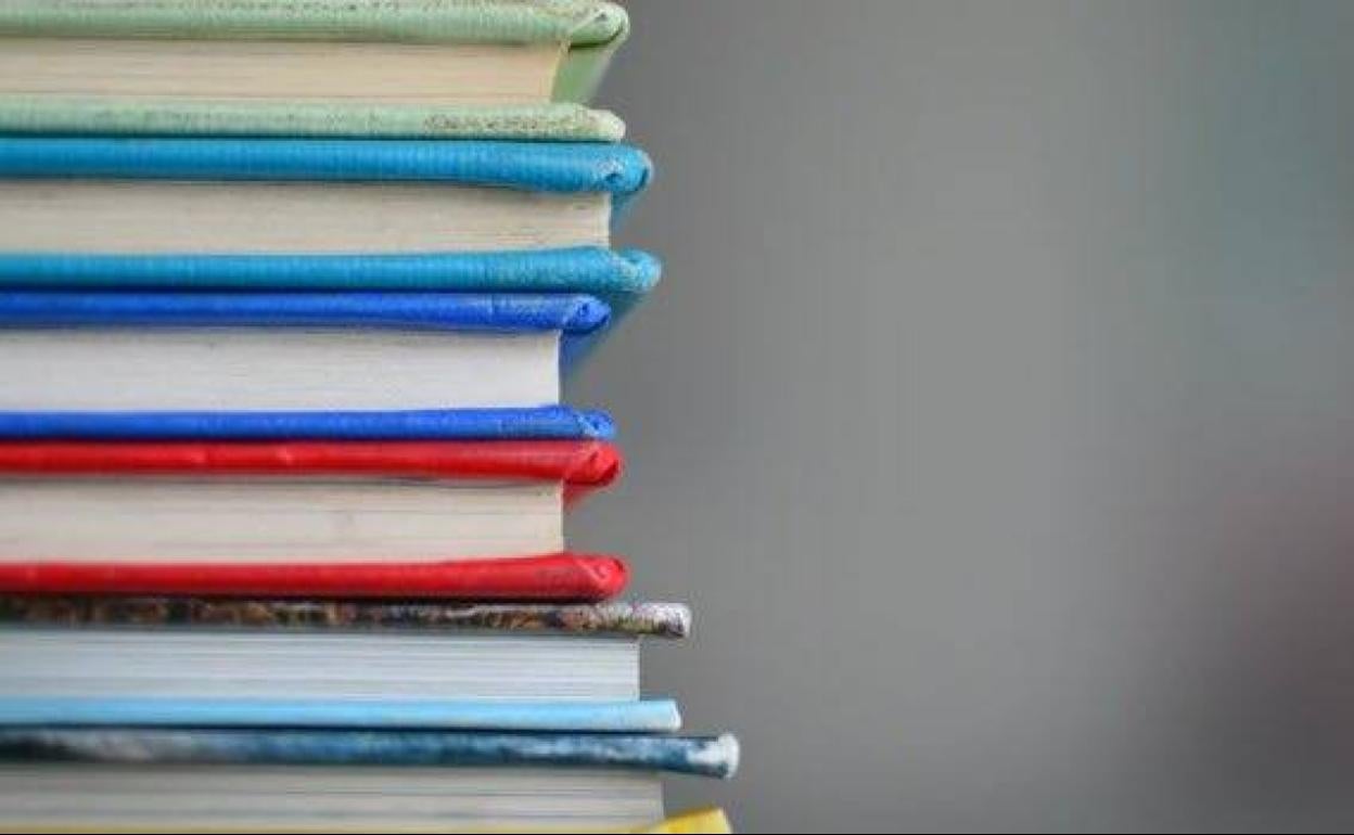 El ayuntamiento concede ayudas al material escolar