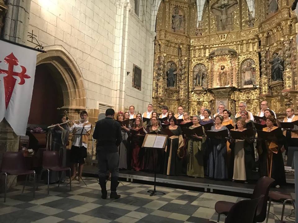 La Coral durante uno de sus conciertos