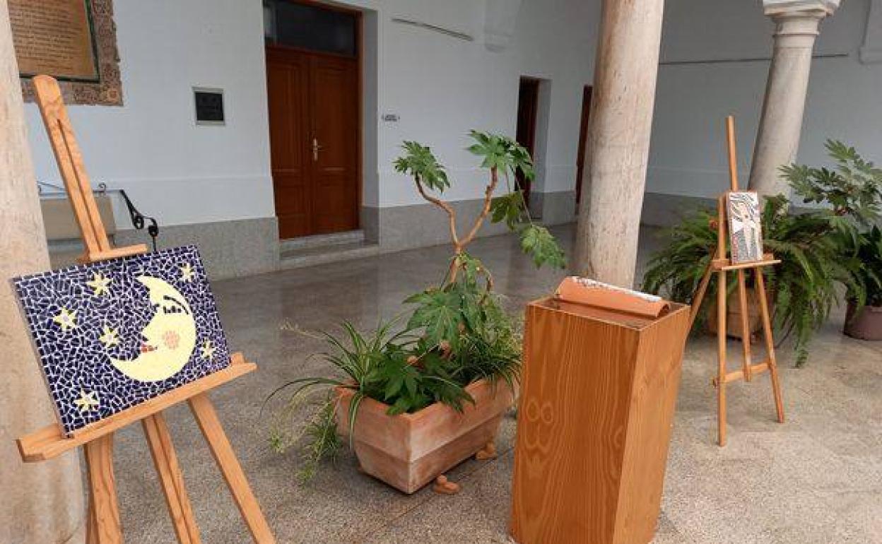 Exposición de mosaicos en Ayuntamiento