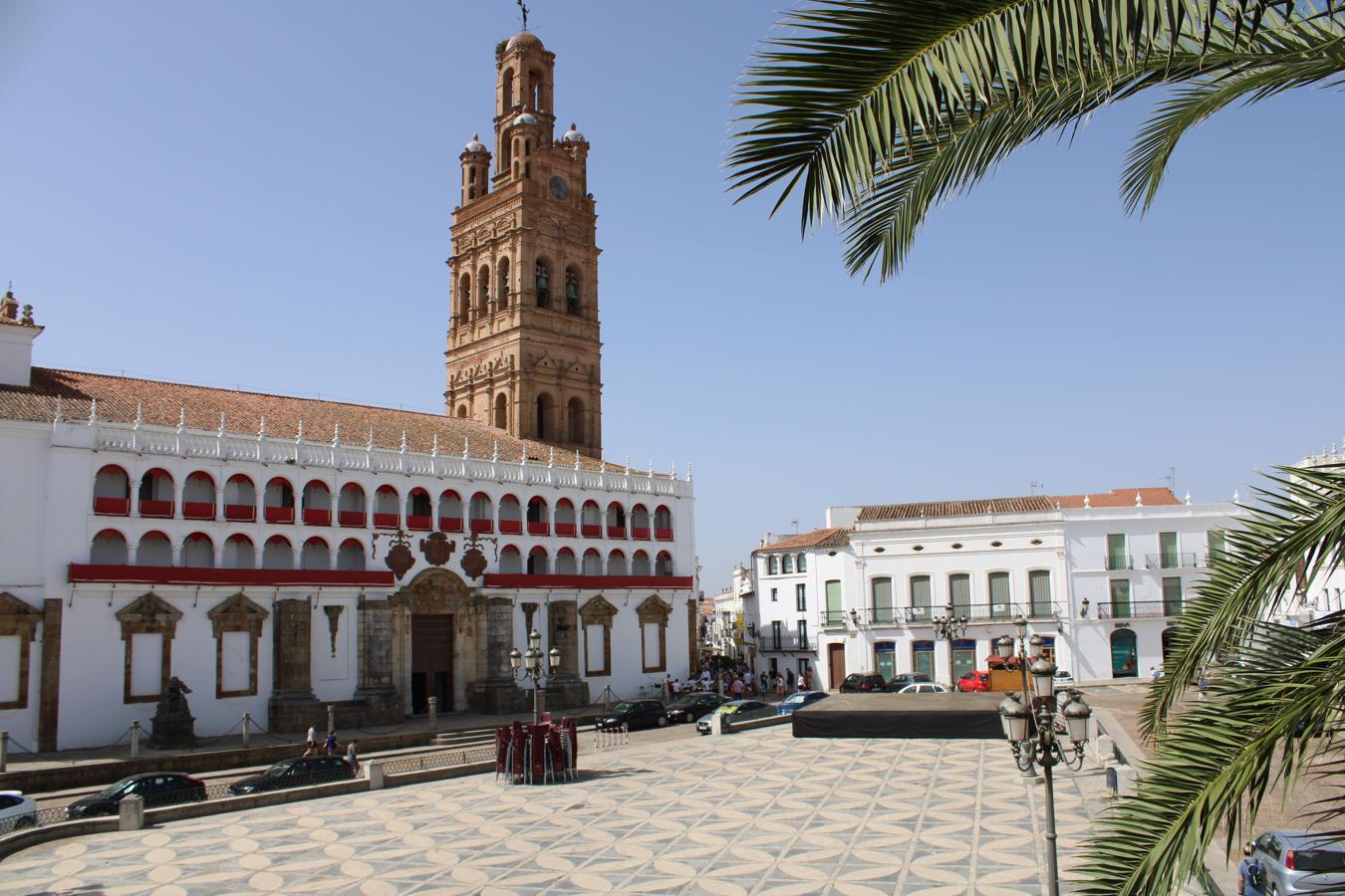 Vista de la Plaza de España desde el balcón del Ayuntamiento durante las Jornadas de Música en la Calle