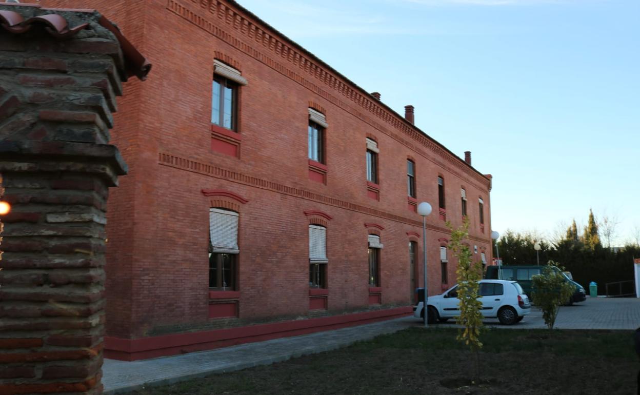 Sanidad cierra Casa Roja de Llerena por estar inmersa «en procedimientos de auditoría y controles financieros»
