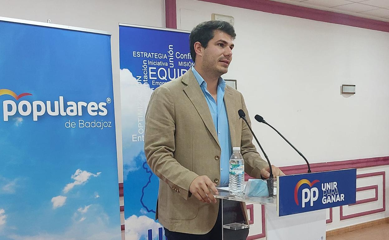 Daniel Lara, en el acto de presentación de su candidatura y de la nueva junta local.
