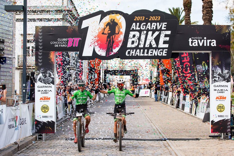 Manu Cordero y su compañero Marcos García se llevan la Algarve Bike Challenge