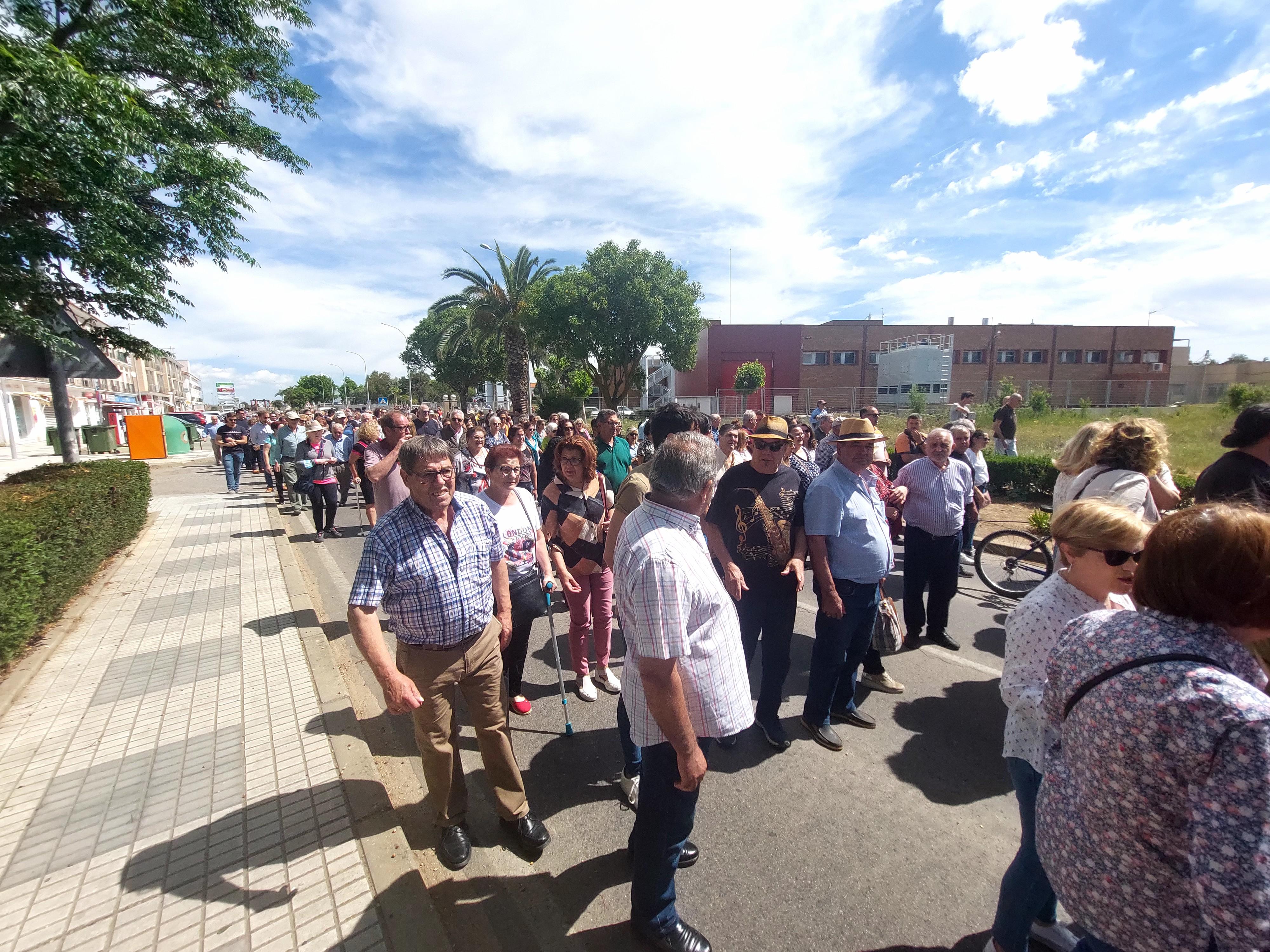 Las mejores imágenes de la marcha por el Hospital de Llerena