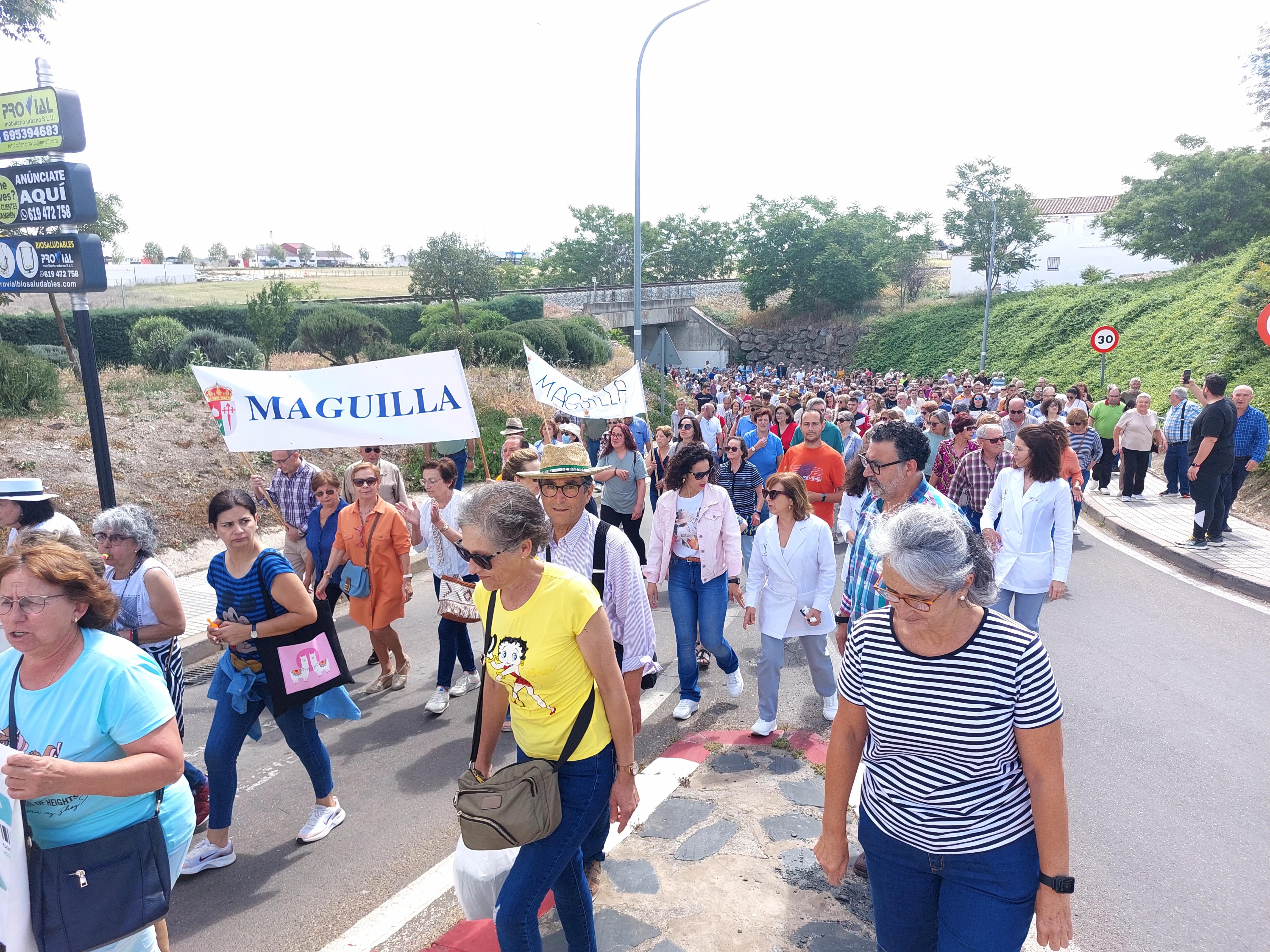 Las mejores imágenes de la marcha por el Hospital de Llerena