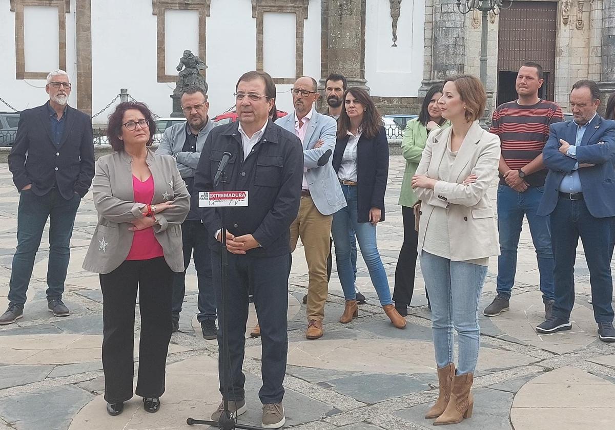 Fernández Vara mantiene un encuentro con el tejido productivo de Llerena