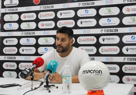 Luismi, en rueda de prensa.