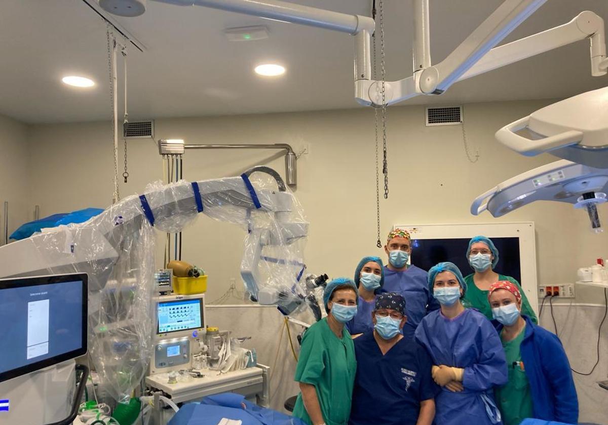 El Hospital de Llerena adquiere un nuevo microscopio quirúrgico