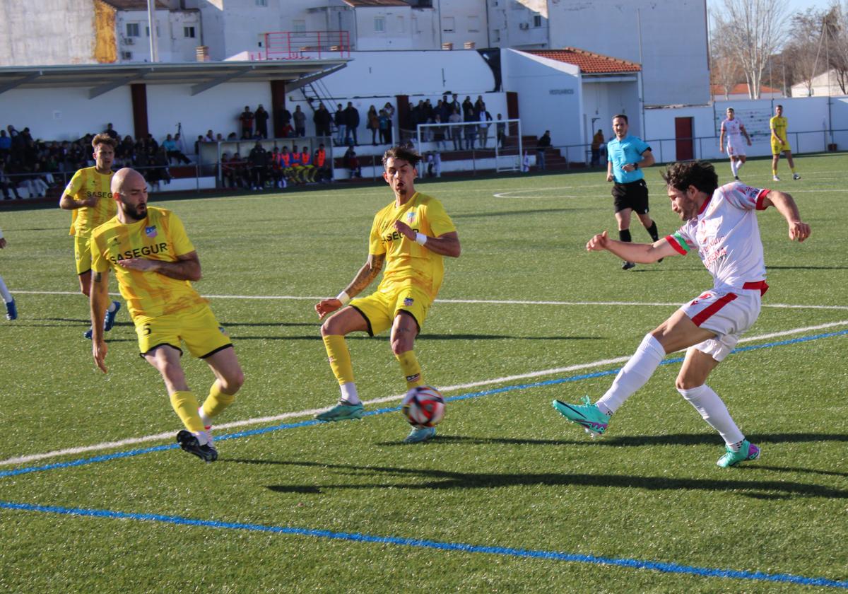 Agus Alonso condena al Llerenense a la cuarta derrota consecutiva