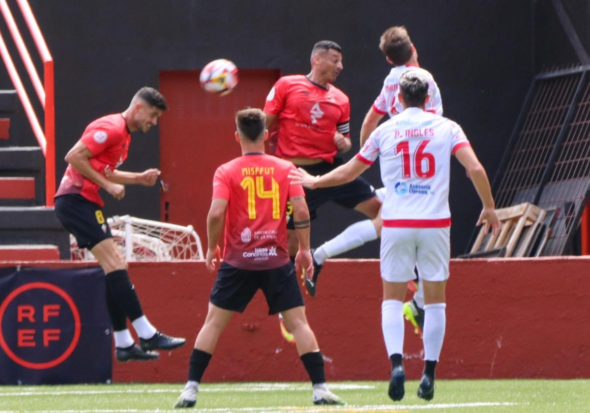 Multa de 300 euros para el Mensajero por los incidentes en el duelo ante el Llerenense