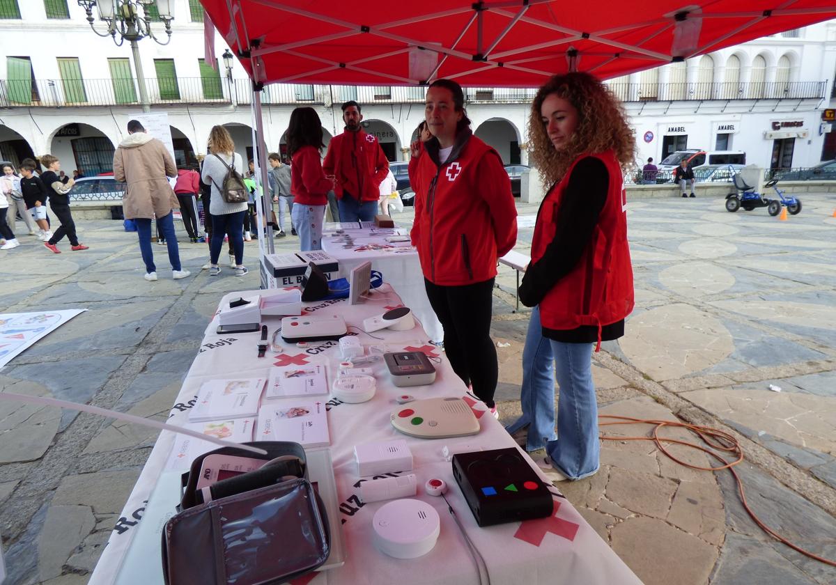 Cruz Roja expone sus servicios y prestaciones en Llerena