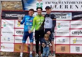 Manu Cordero se proclama campeón regional absoluto de gravel en casa