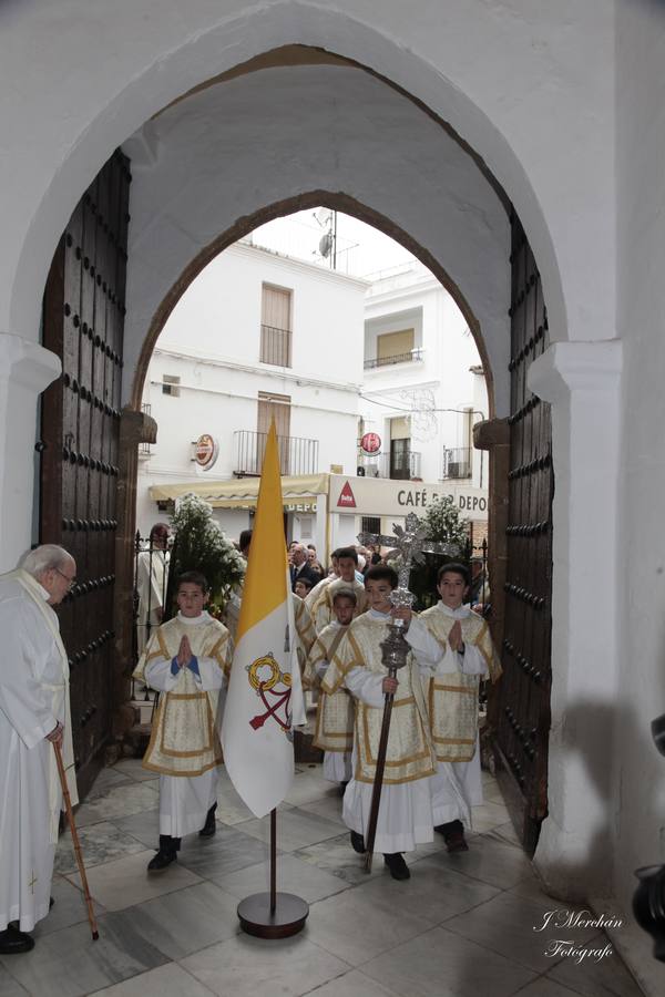 Entrada al Templo tras la apertura de la puerta del perdón 