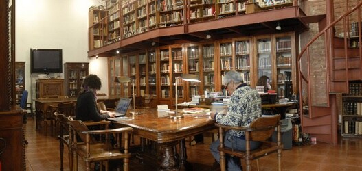 La biblioteca municipal pone en marcha el proyecto Living English