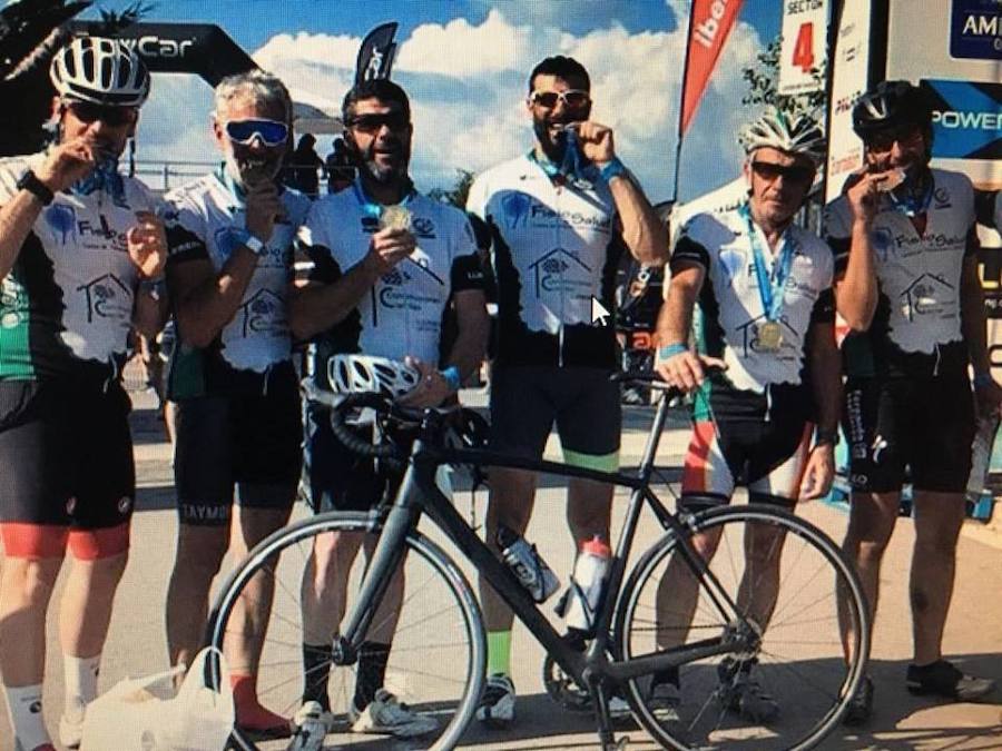 Ciclistas llerenenses en la última edición de la prueba ciclista Quebrantahuesos