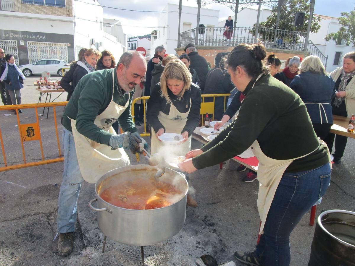 Se sirvieron las migas por la mañana y las pruebas de los cochinos a mediodía