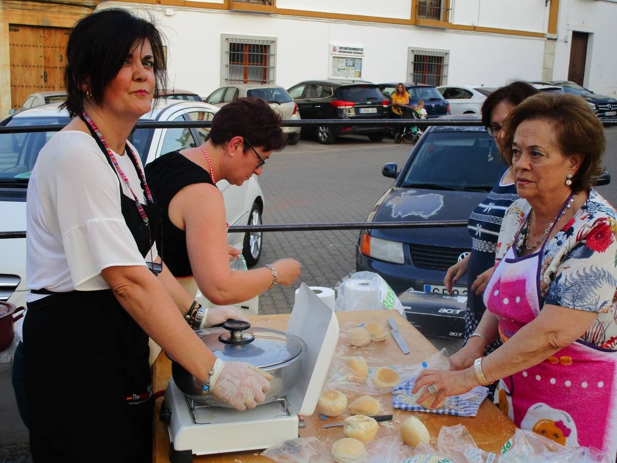 Preparando montaditos 