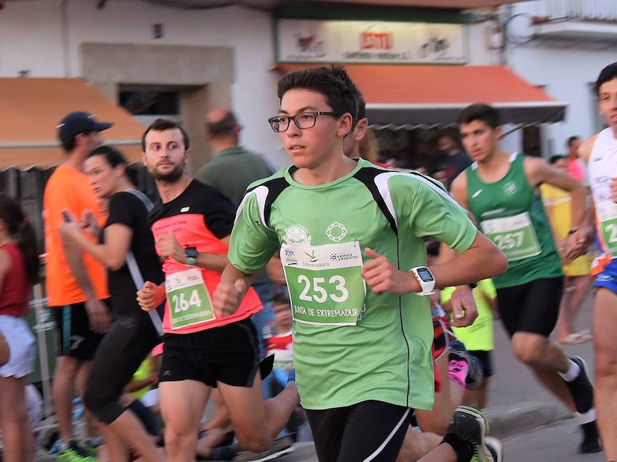 Javi participó en su primera milla competitiva, todo un campeón representando al CAS FOTO ISA SERRANO FOTOGRAFÍA