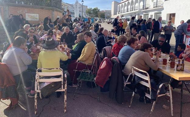 Púbñlico en general 