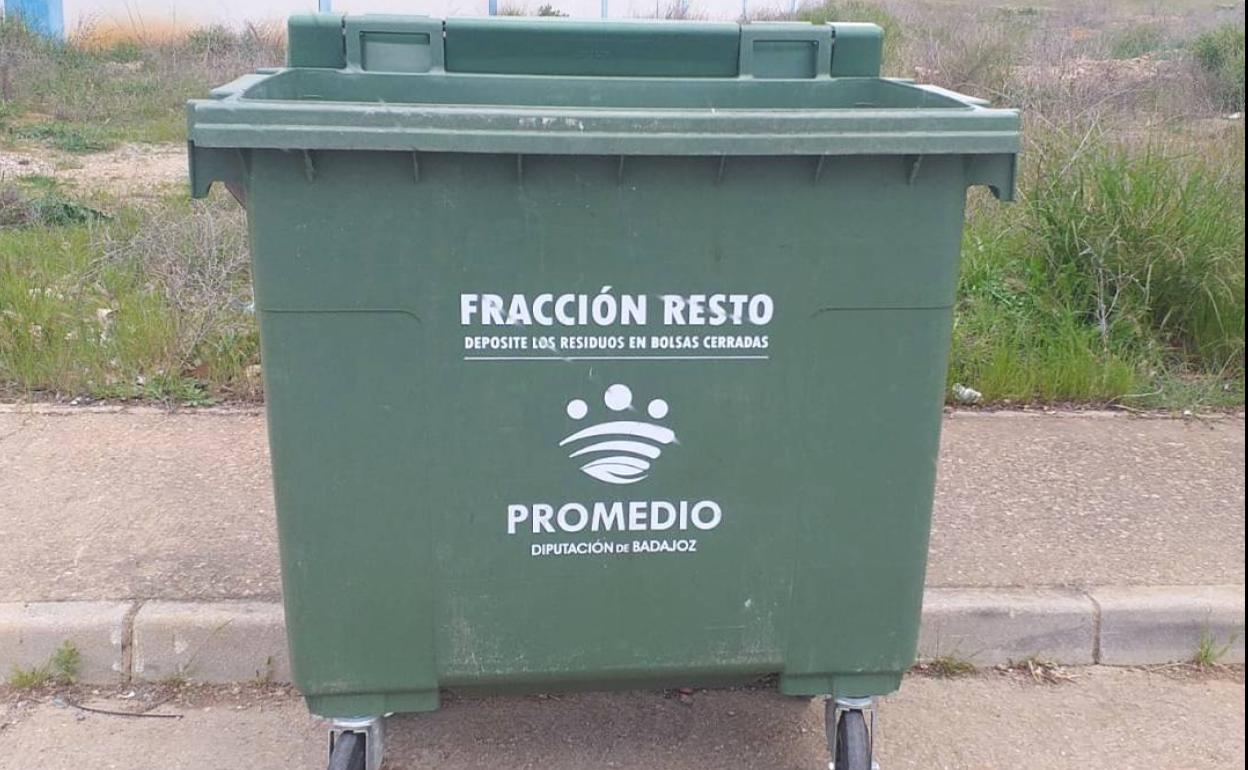 Promedio pide dejar las tapas de los contenedores verdes abiertas para evitar contagios