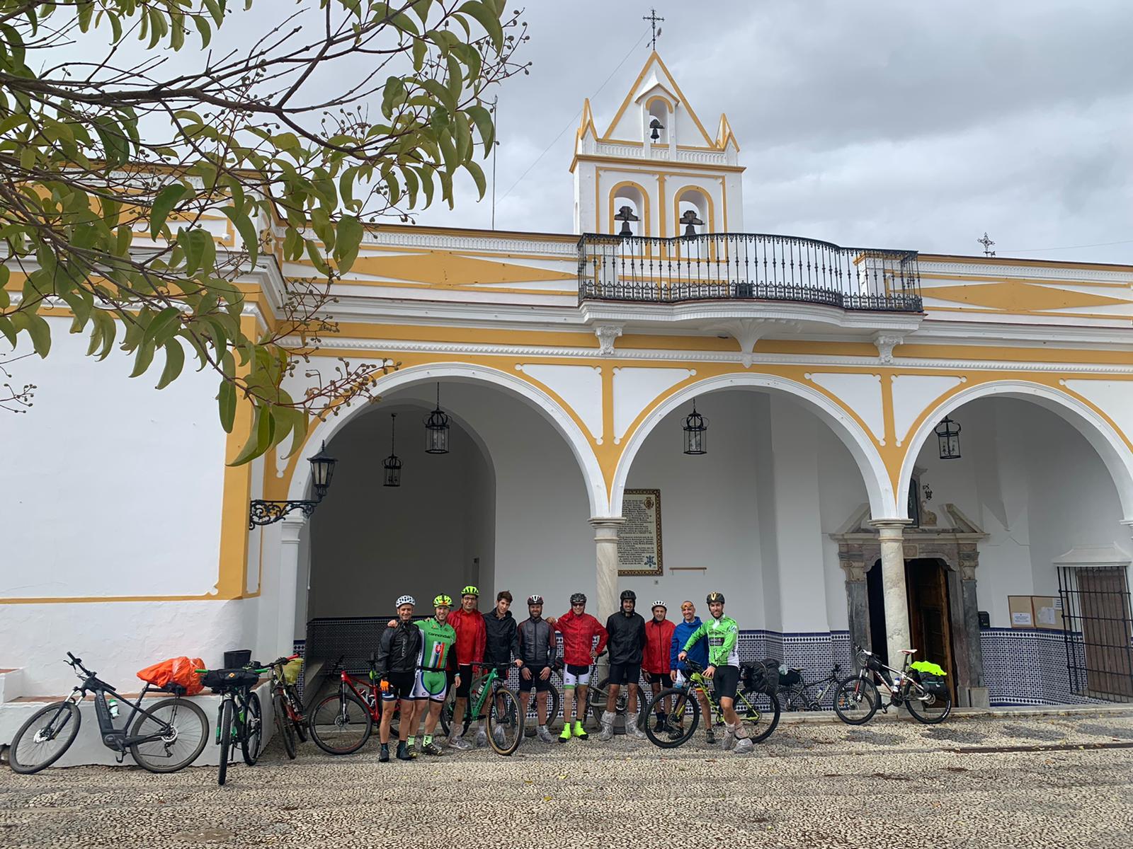 Salida de la ruta el viernes por la tarde desde la Ermita de la Virgen de la Estrella