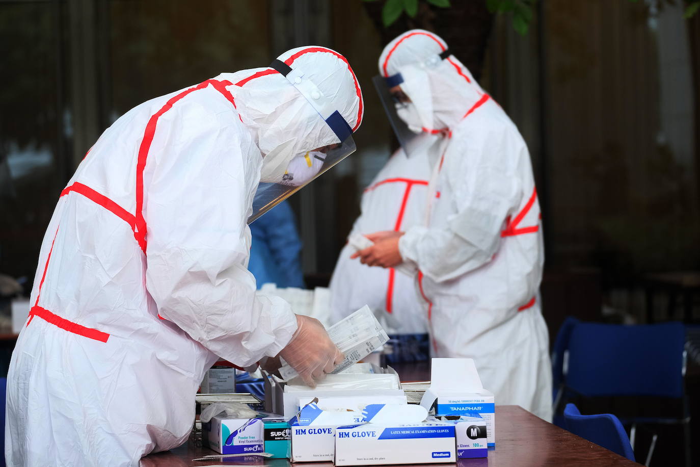 Sanitarios contra COVID 