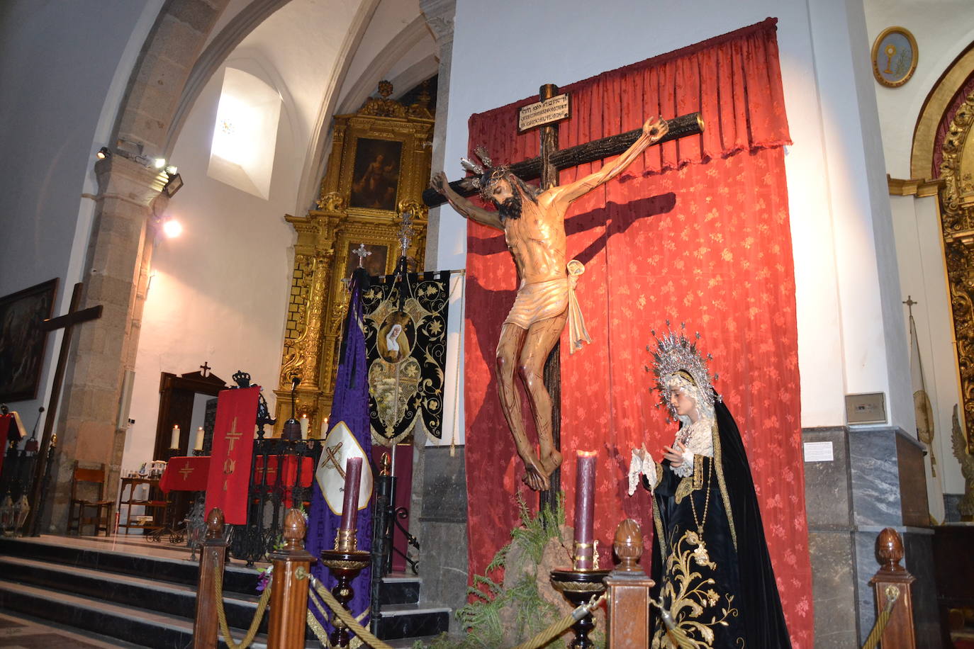 Cristo de las >Misericordias y Virgen de los Dolores 