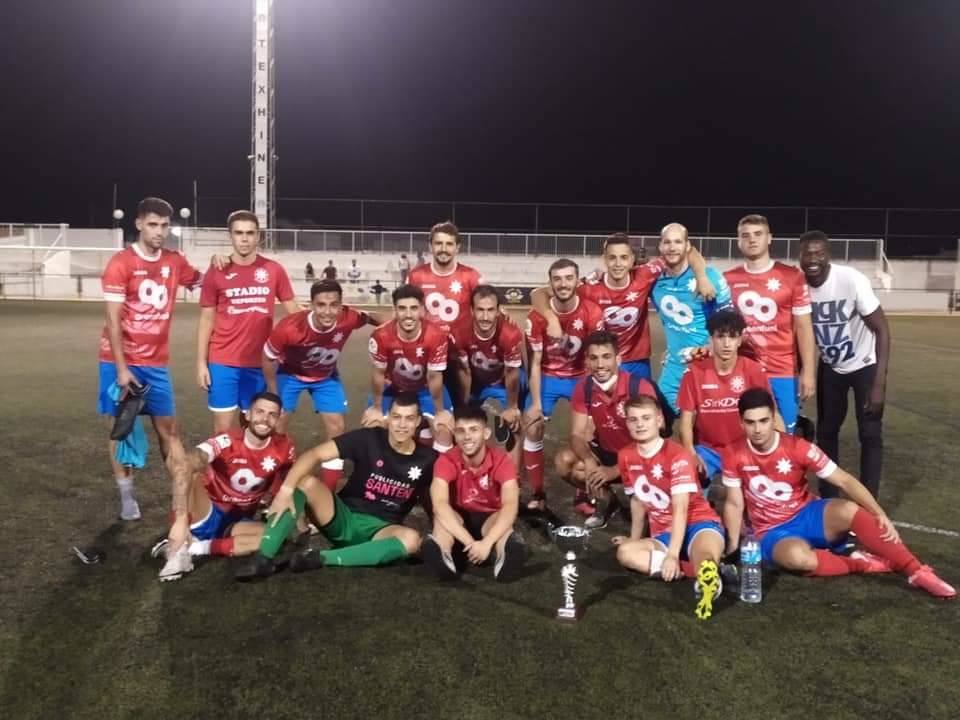 Jugadores de la Estrella disfrutando el torfeo 