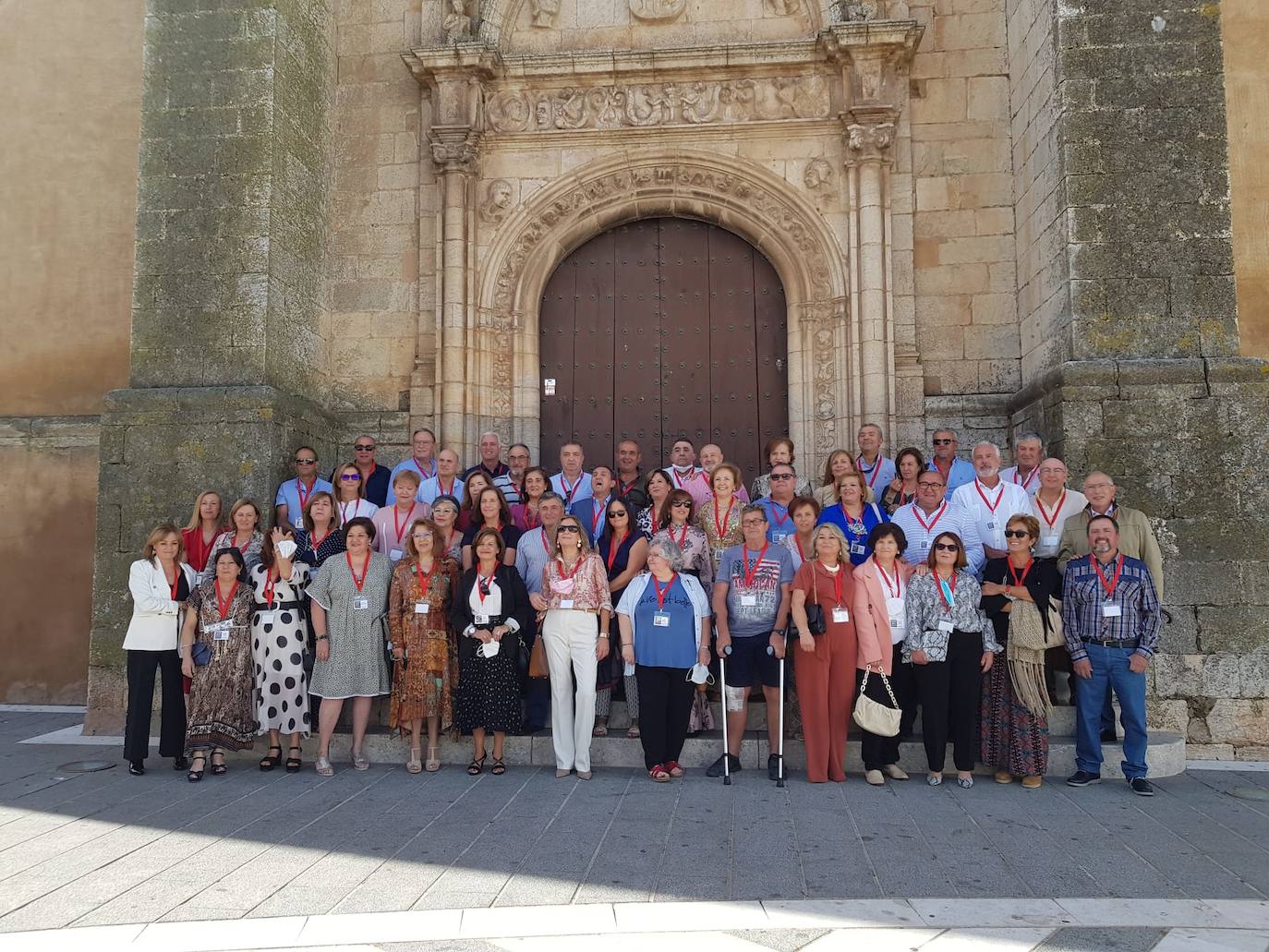 Grupo de personas que celebrarón sus 60 años 