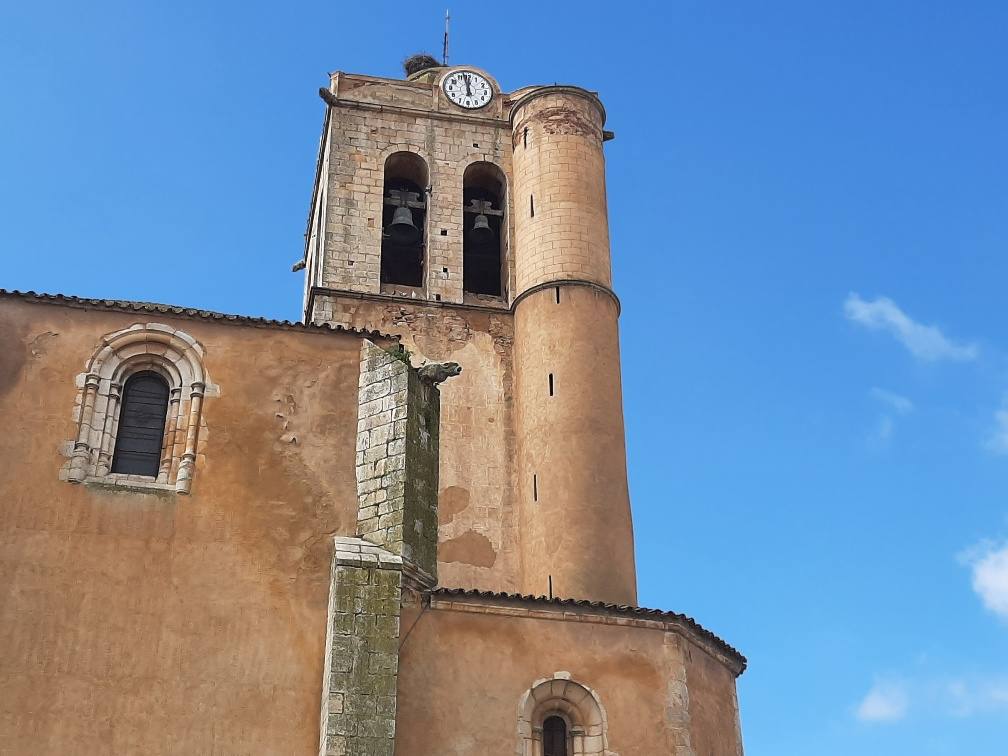 Las campanas tocaron a las 12 del medio día 
