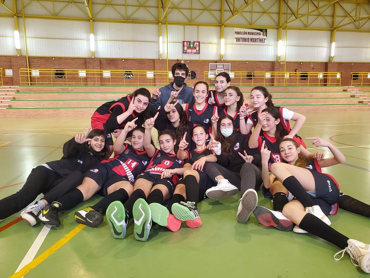 Gran temporada de las chicas del C.B. Maimona 