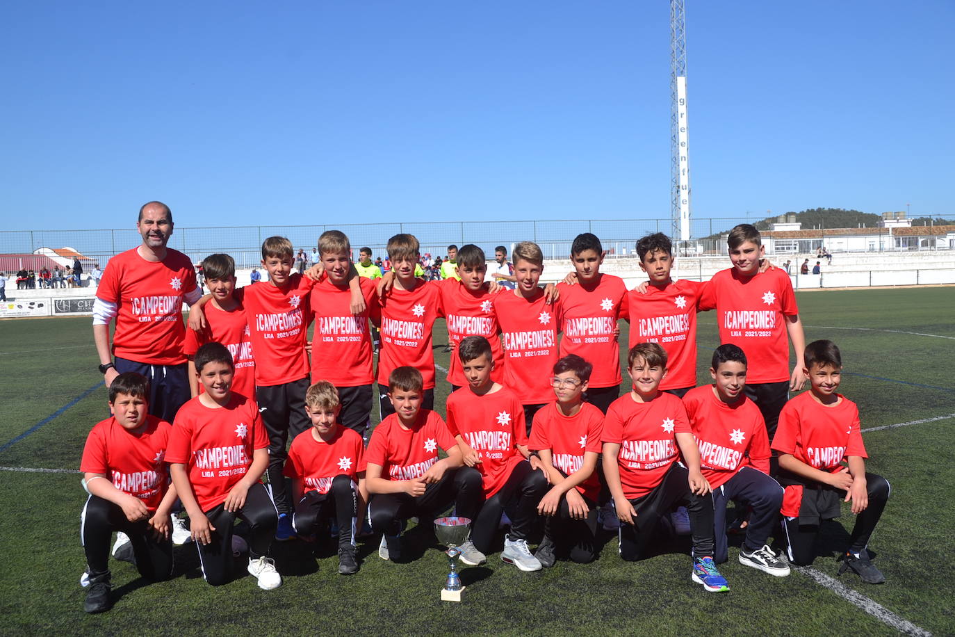 El equipo alevín A de la Estrella, ya es campeón de liga a falta de tres jornadas