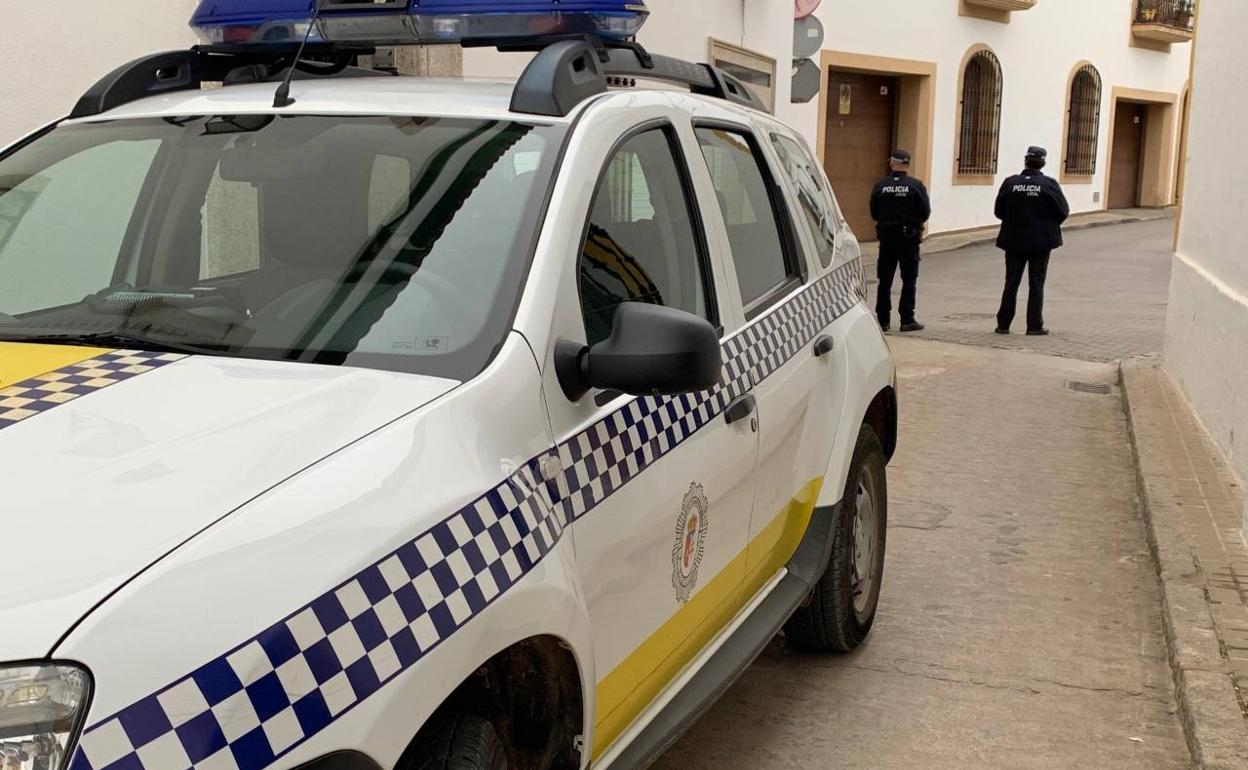 Coche de la Policñia Local 
