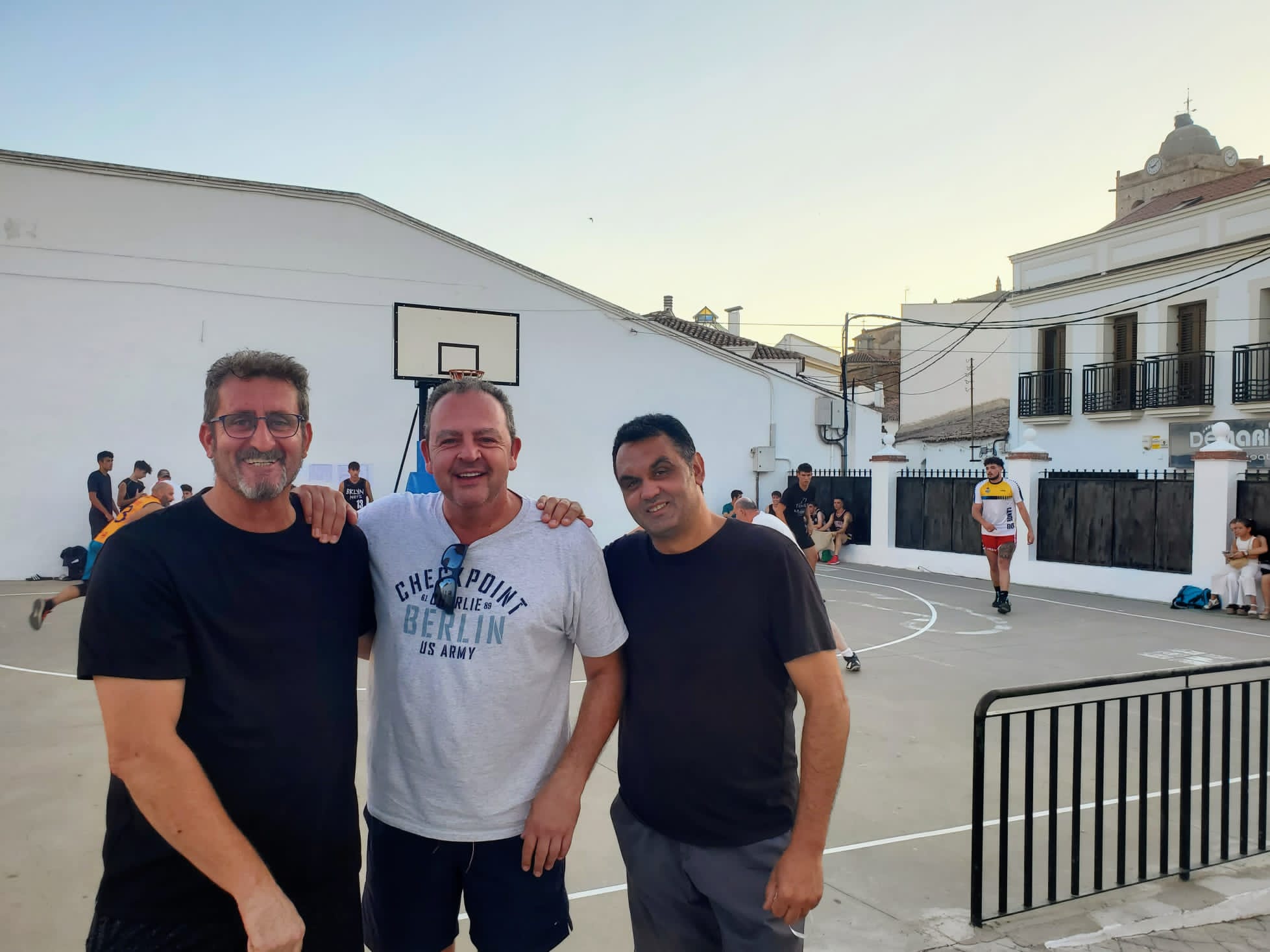 Viejas glorias del basket santeño