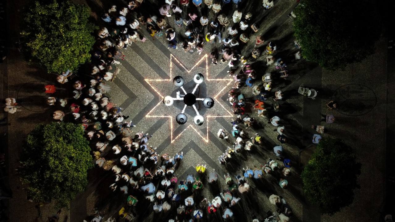 La estrella de velas en el paseo de las Barandas vista desde el aíre 