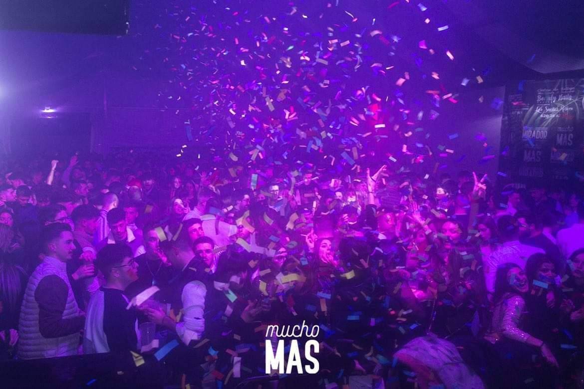 Fiesta esta Navidad en 'Mucho Mas Company' 