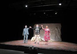 Final de Amalei y el río en su estreno en Los Santos