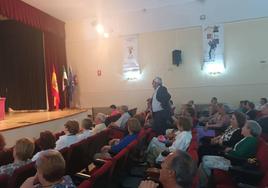 Una clase en la sede de la Universidad de los Mayores en Zafra