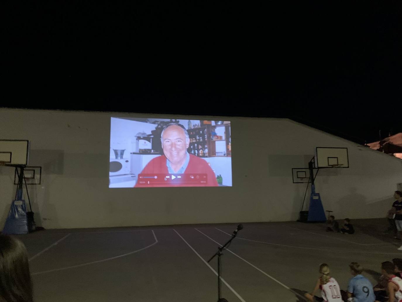 Durante la final se recordó a Don Antonio Marínez, pionero del baloncesto en Los Santos