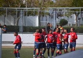 Celebración de un gol por parte de jugadores de la Estrella