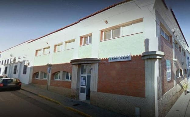 El concurso de traslasdo de médicos afecta al centro de salud de Los Santos de Maimona 