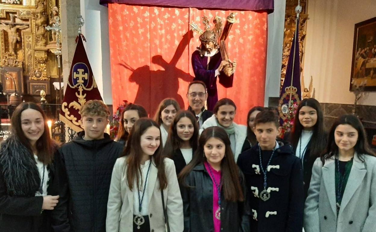 Los miembros de la nueva Junta Joven del Nazareno 